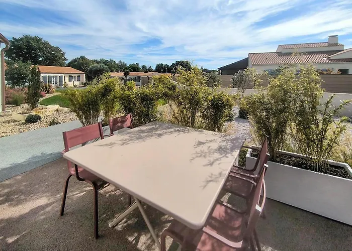 Awesome Home In Talmont Saint Hilaire With Wifi